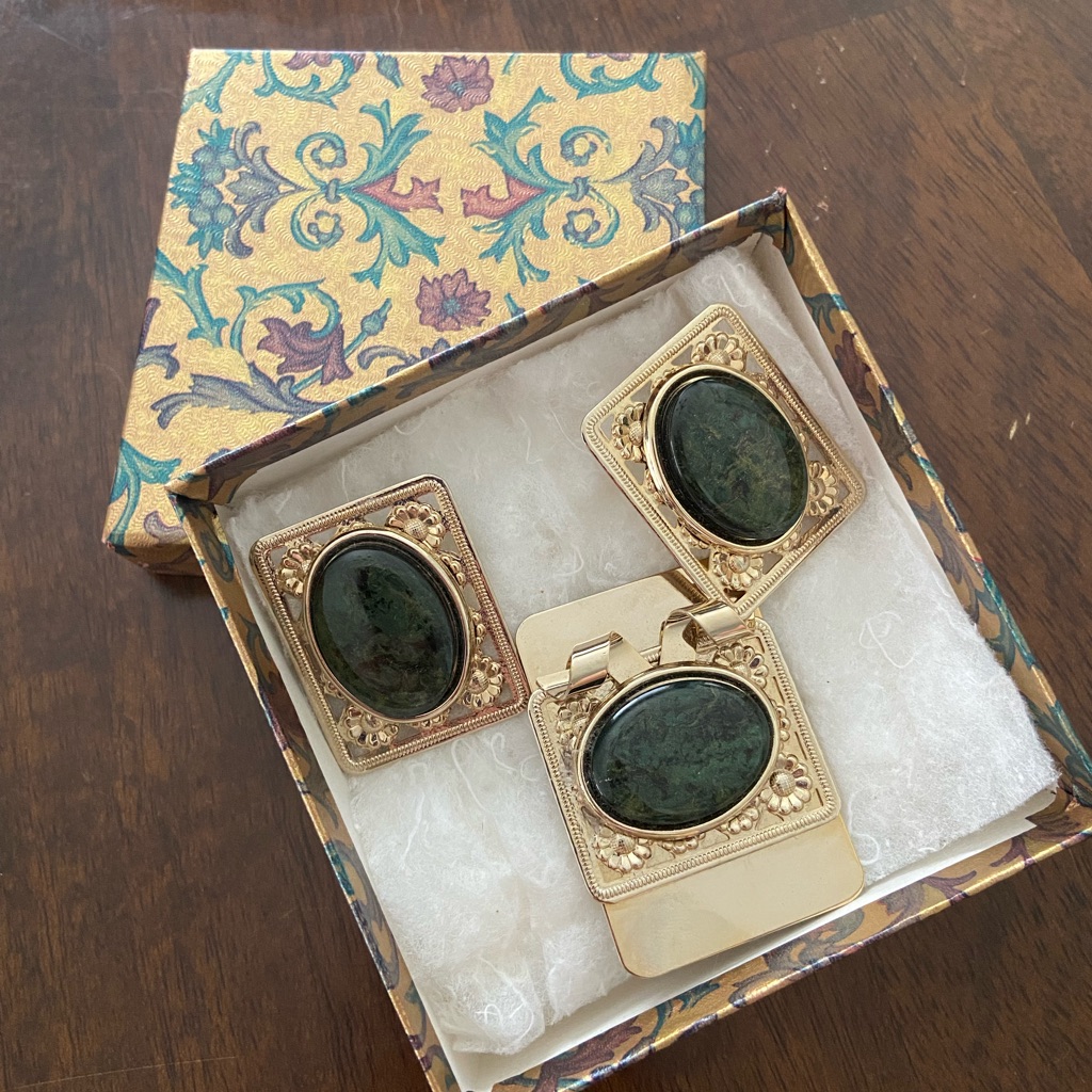 Vintage Jade-Look Earrings And Brooch